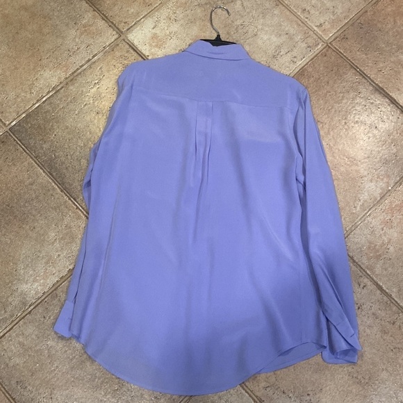 Equipment Femme light purple silk button down size small - Picture 4 of 5